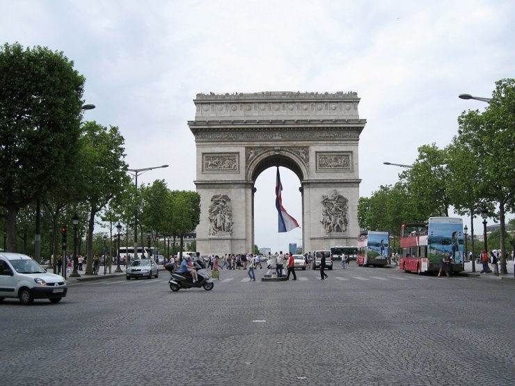 img_Champs-Elysées 01.jpg
